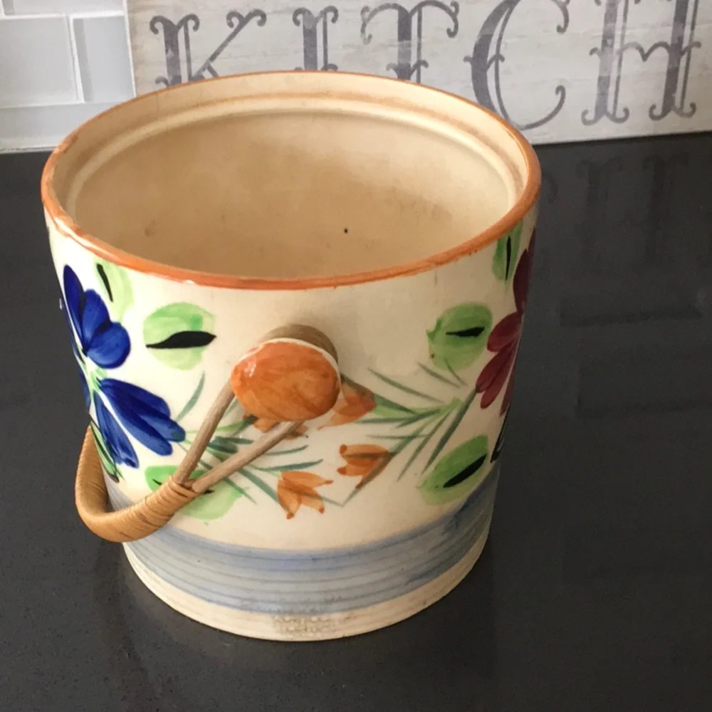 Vintage Biscuit/Cookie Jar with lid and handle